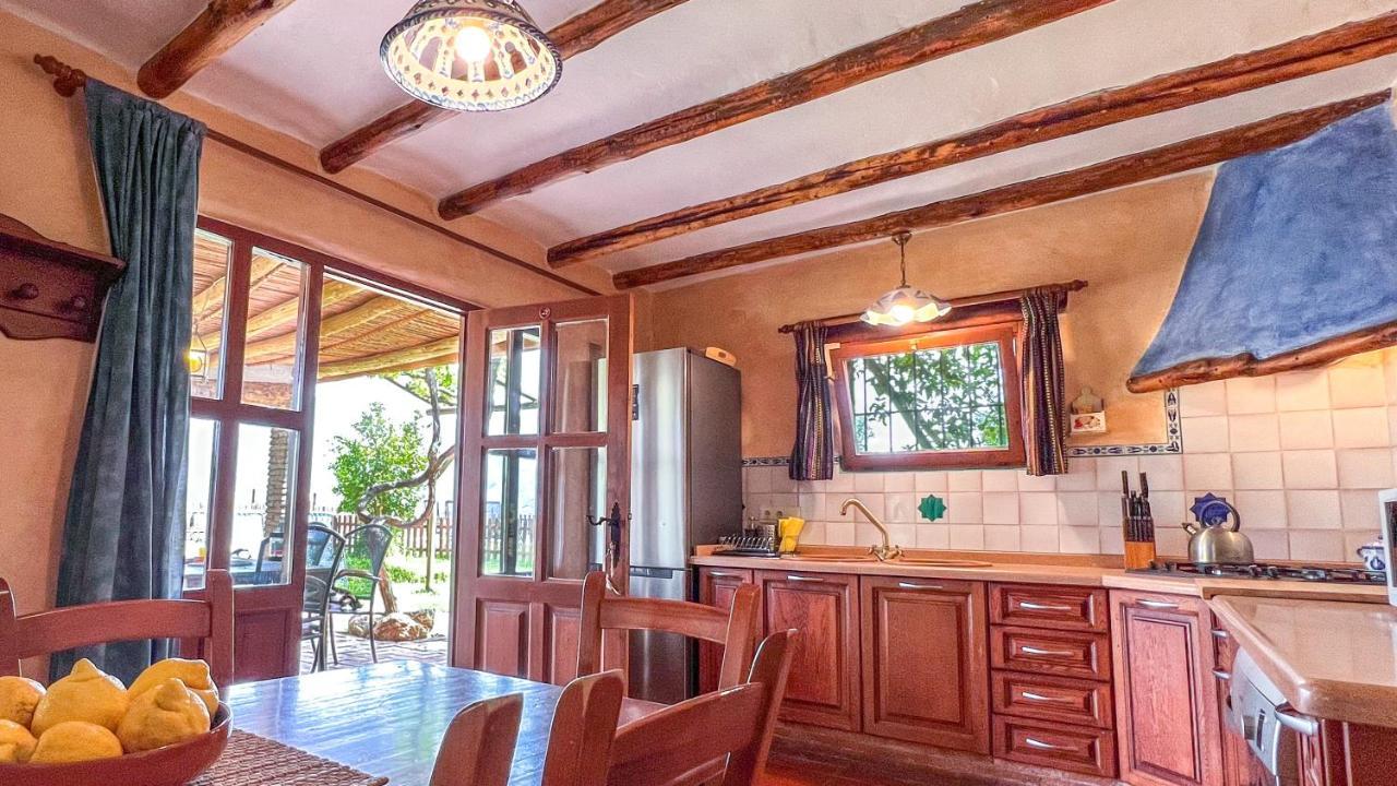 Casa Rural Cortijo El Potro 奥尔希瓦 外观 照片